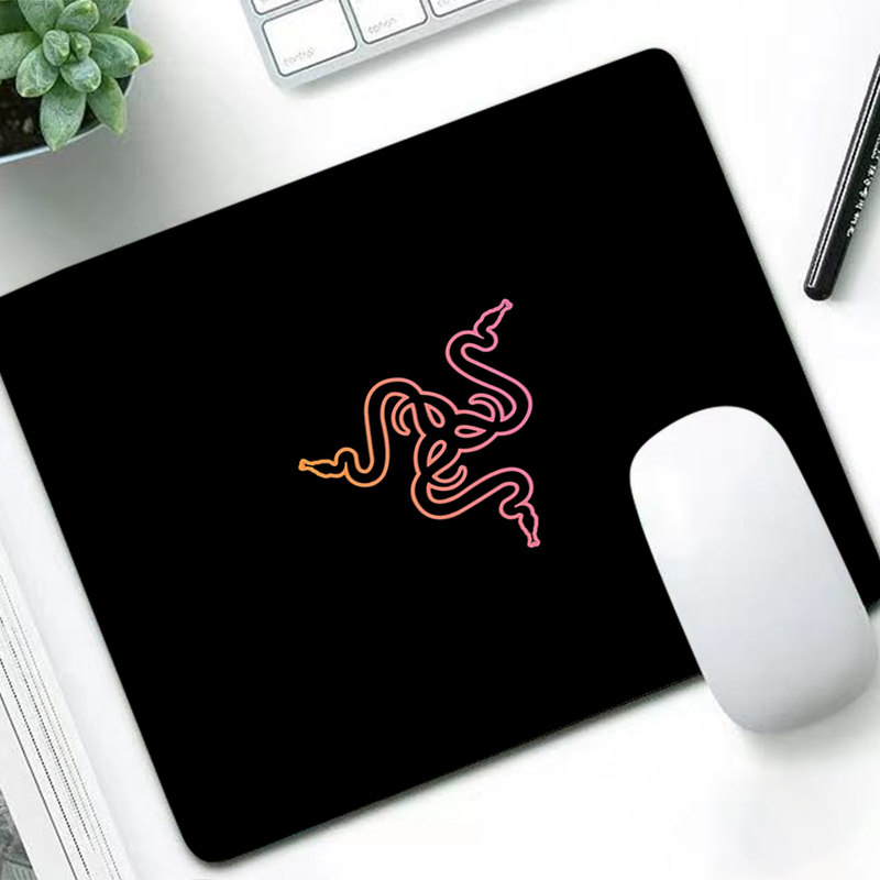 Razer Luxury Mouse Pad Anime G - Gaming Pc Equipment recensie en prijs